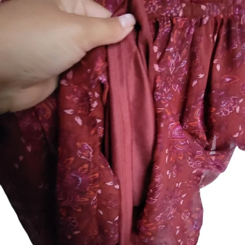 Sz M Women's Casual Dress Burgundy Mini Fit & Flare V-Neck Long Sleeve Floral - Picture 6 of 7